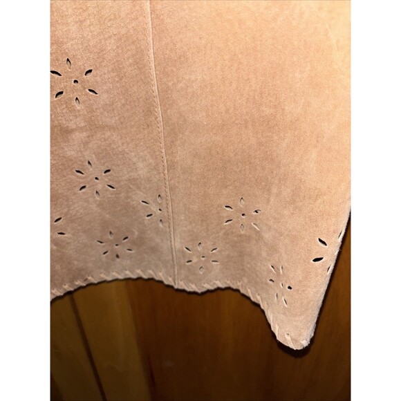 Coldwater Creek Tan Perforated Suede Leather Vest XL Buttons Sleeveless Collar - Picture 7 of 9